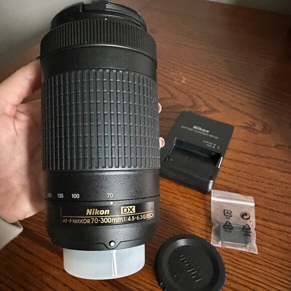 Like New Nikon Lens - AF-P DX NIKKOR 70-300mm f/4.5-6.3G ED + Accessories - Picture 9 of 10